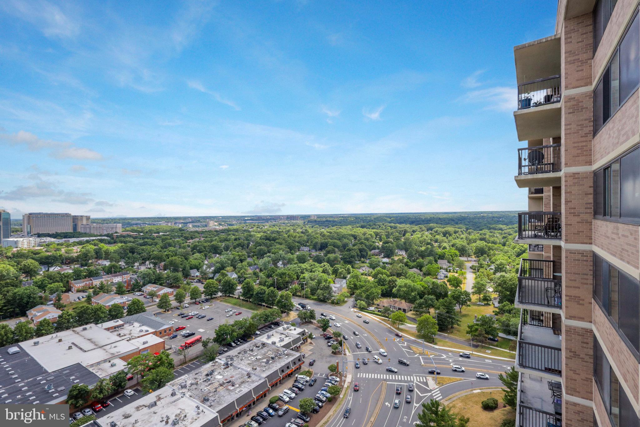 SKYLINE SQUARE CONDO - Residential