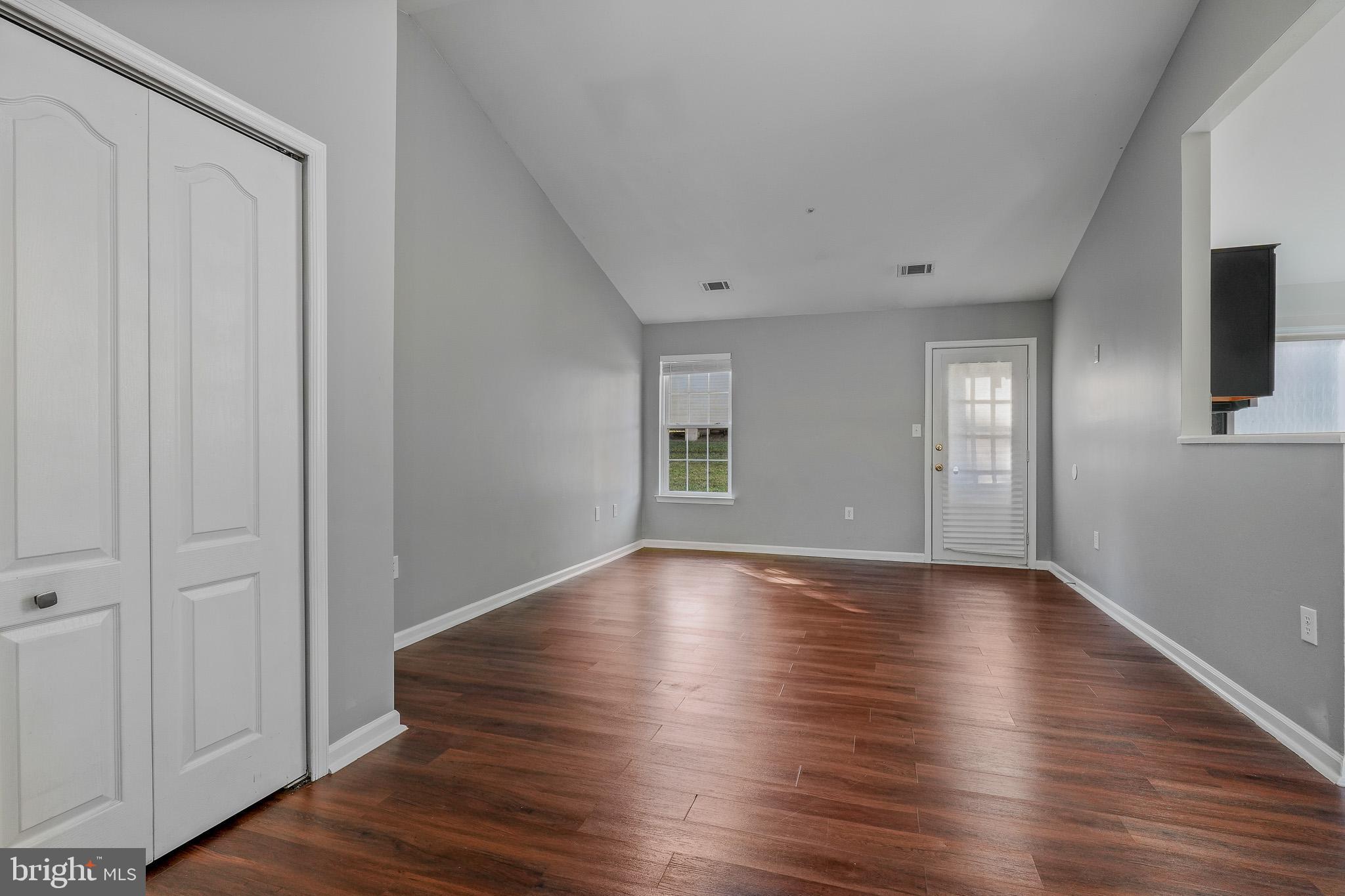 CROTONA PARK - Residential Lease