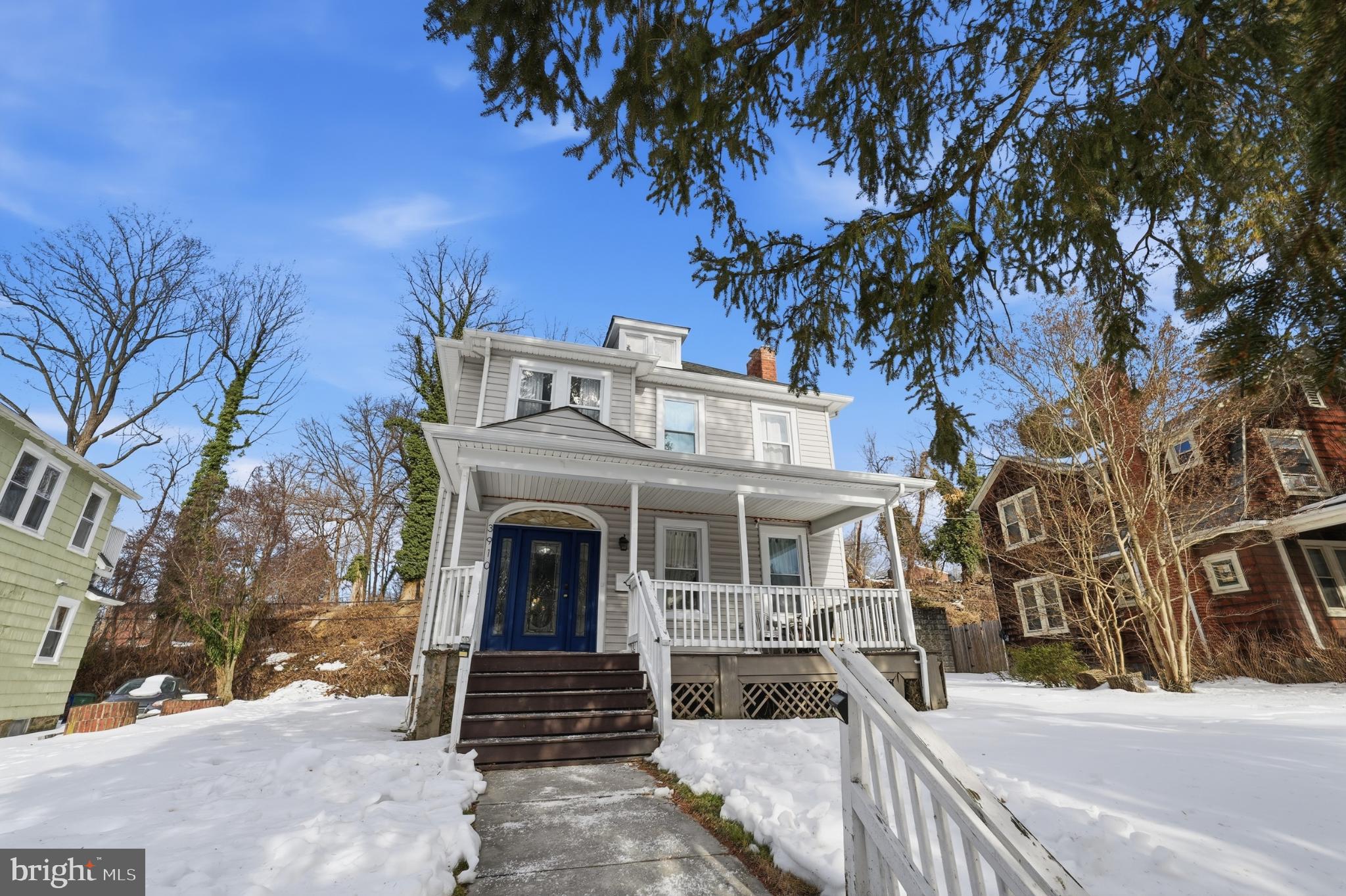 WINDSOR HILLS - Residential