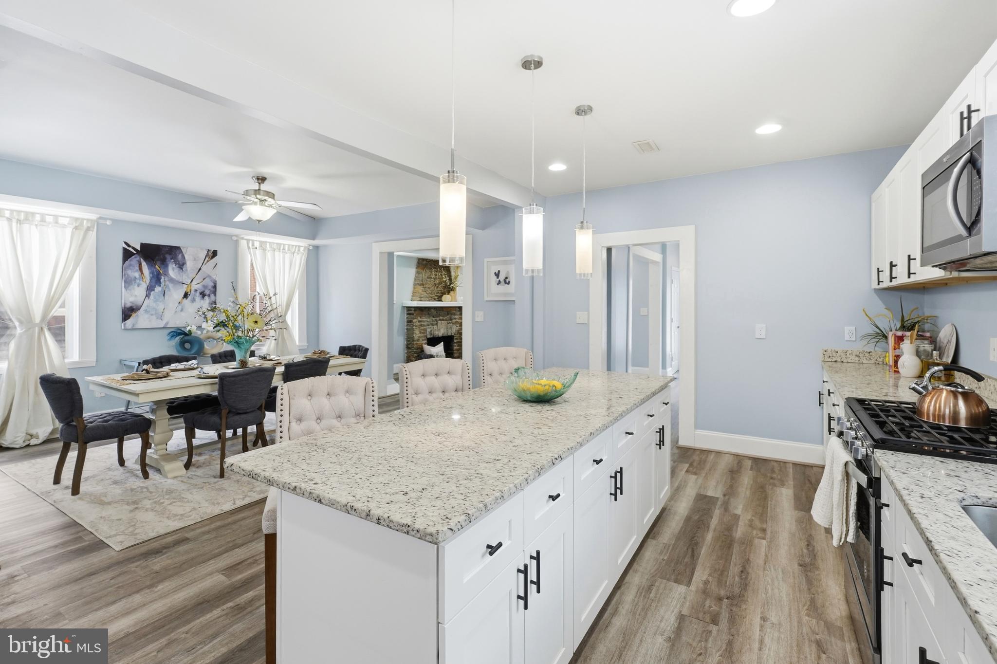 WINDSOR HILLS - Residential