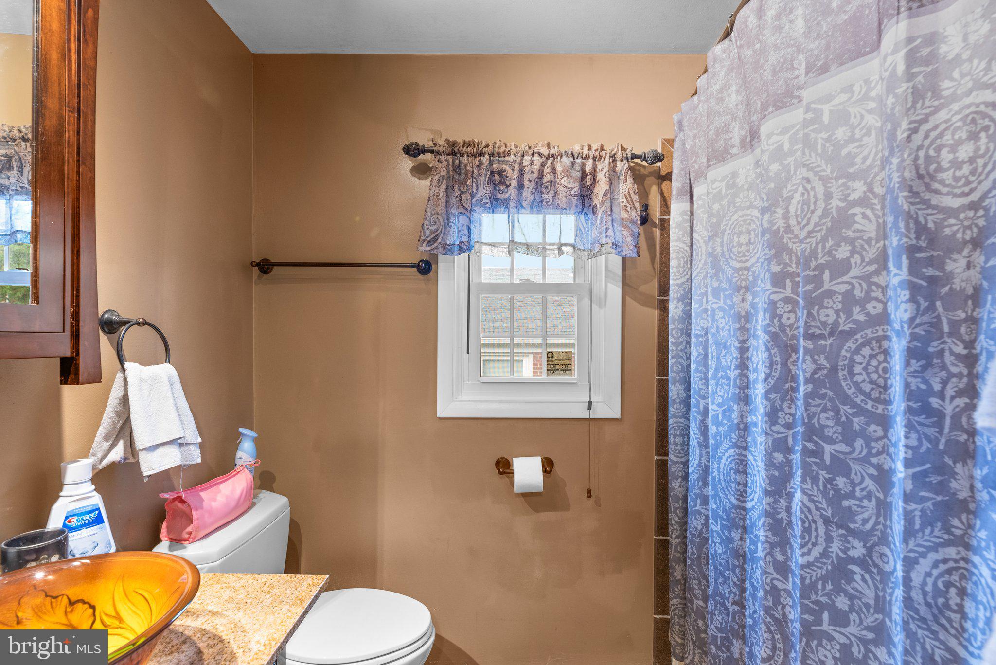 CATONSVILLE MANOR - Residential