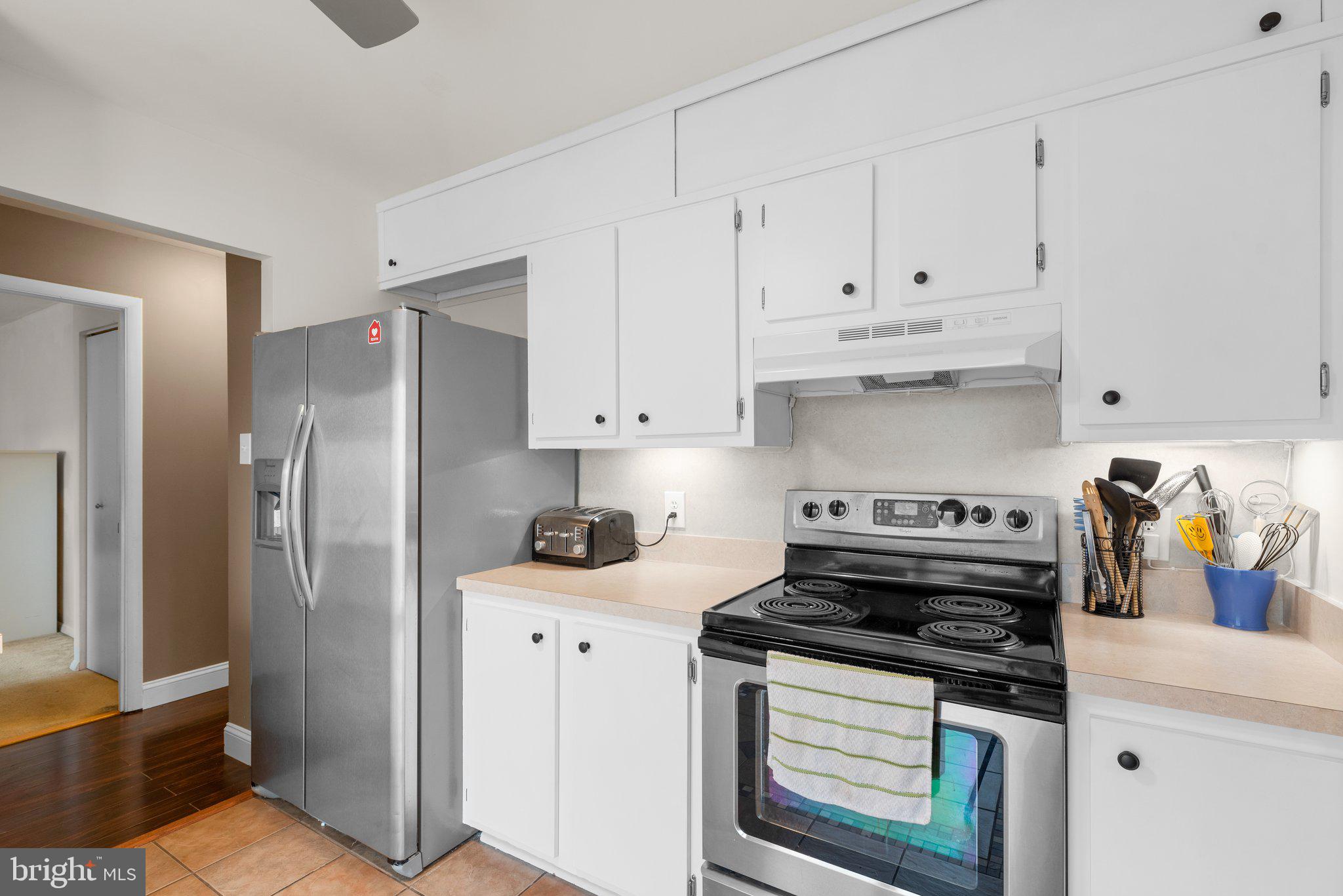 CATONSVILLE MANOR - Residential