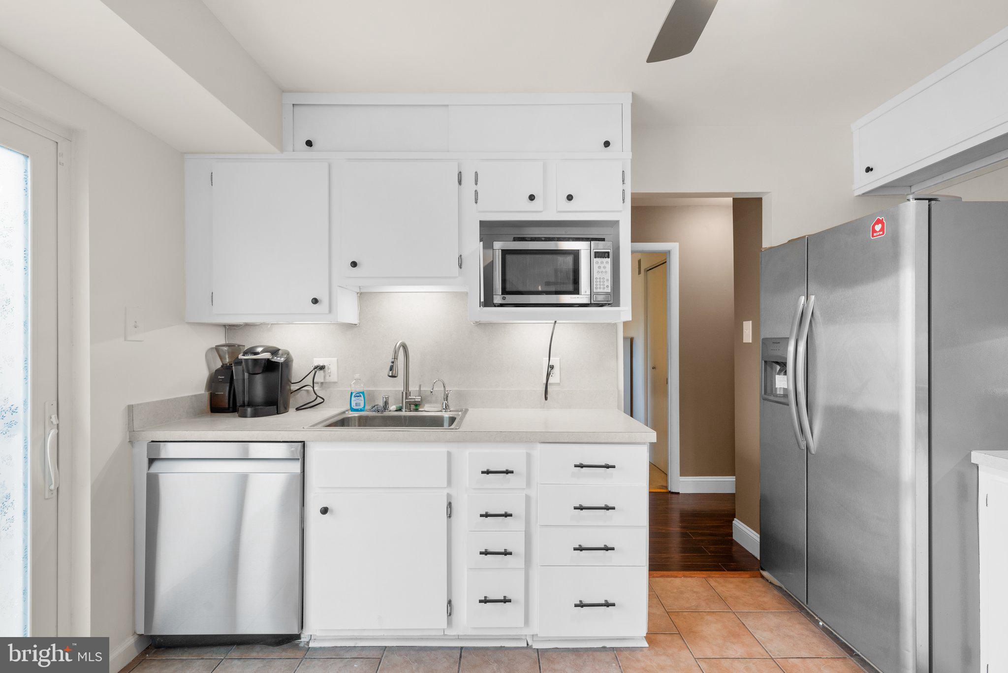 CATONSVILLE MANOR - Residential