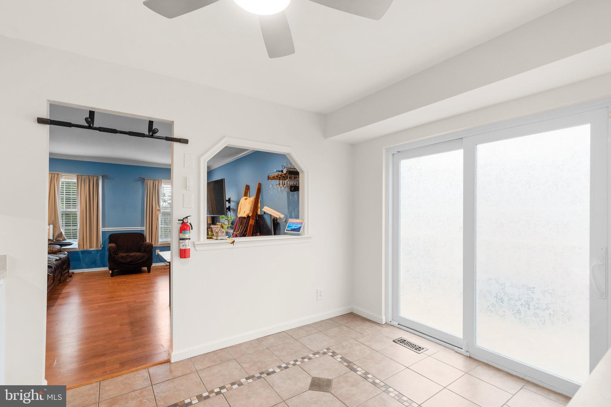 CATONSVILLE MANOR - Residential