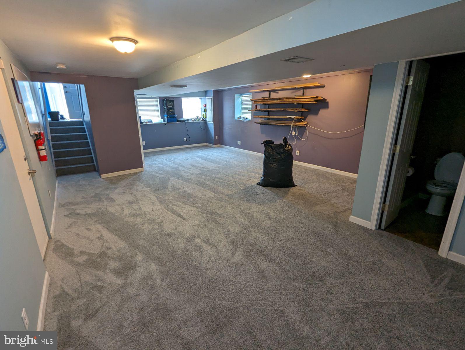 CATONSVILLE MANOR - Residential