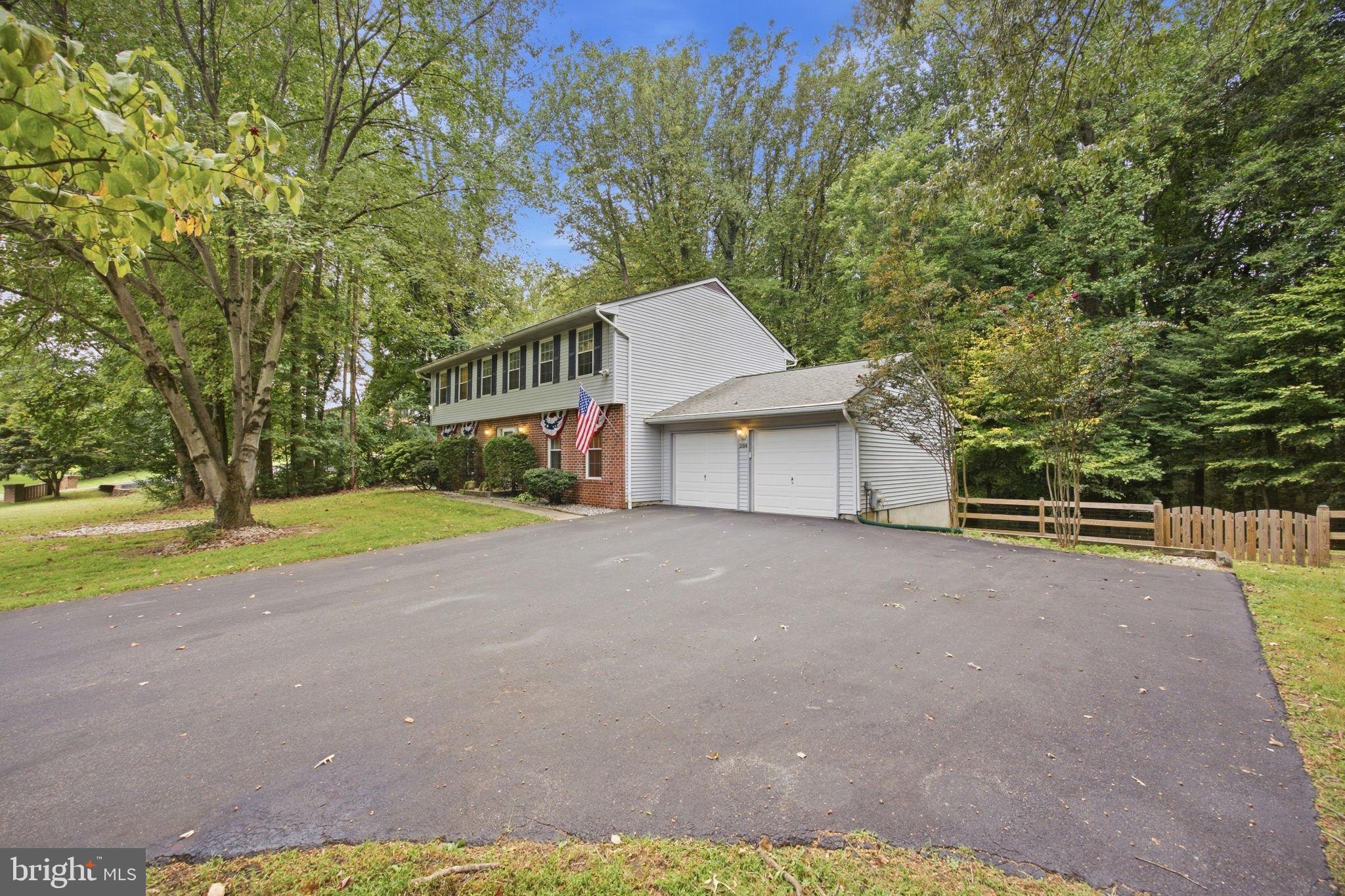 284 SOUTHLAND COURT