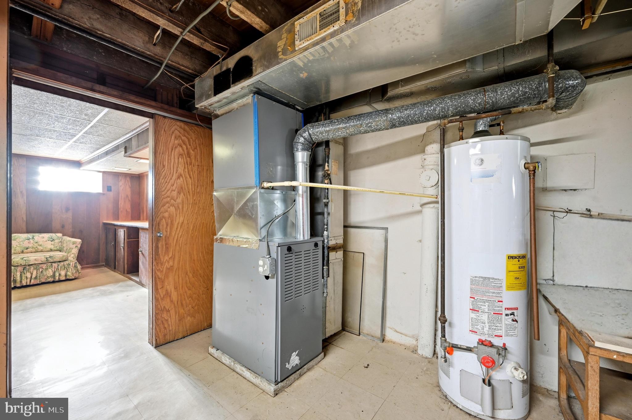 PHILADELPHIA (NORTHEAST) - Residential