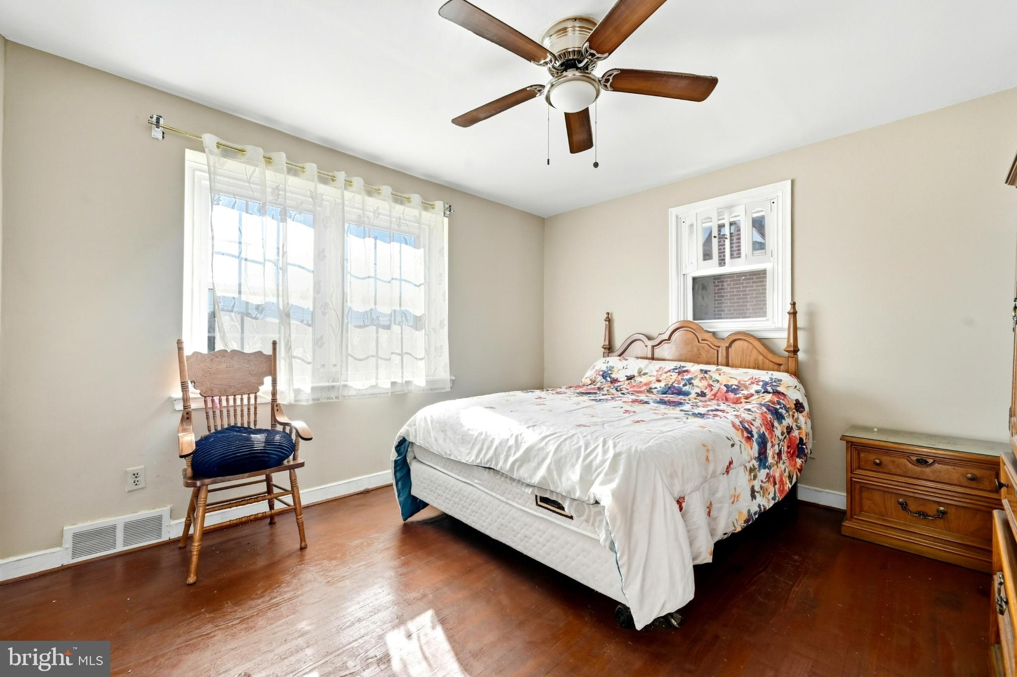 PHILADELPHIA (NORTHEAST) - Residential