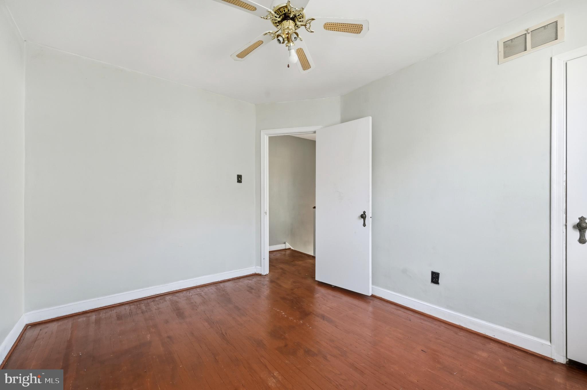 PHILADELPHIA (NORTHEAST) - Residential