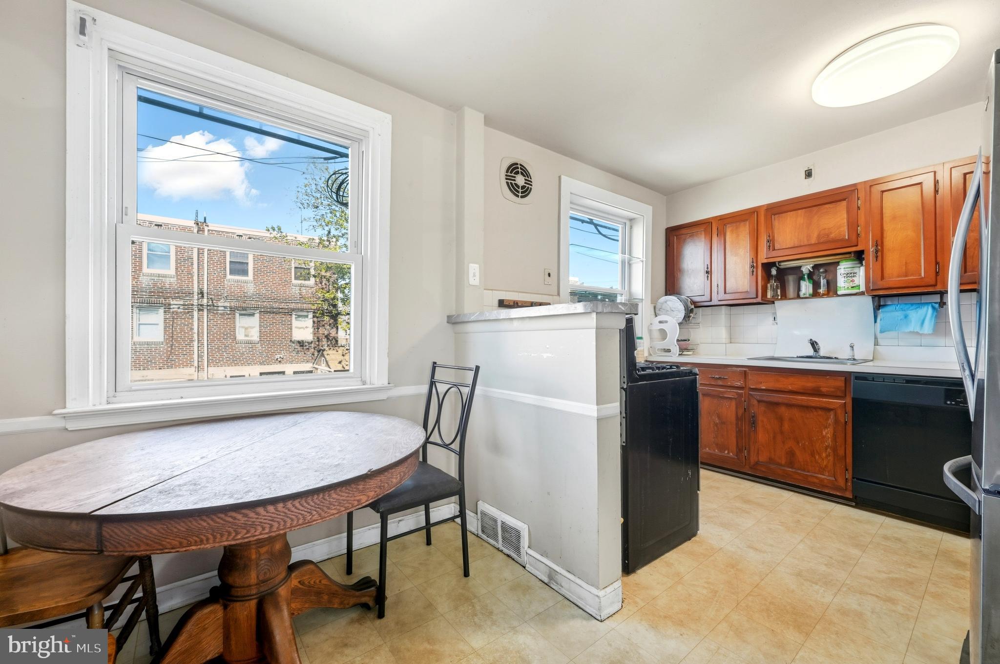 PHILADELPHIA (NORTHEAST) - Residential