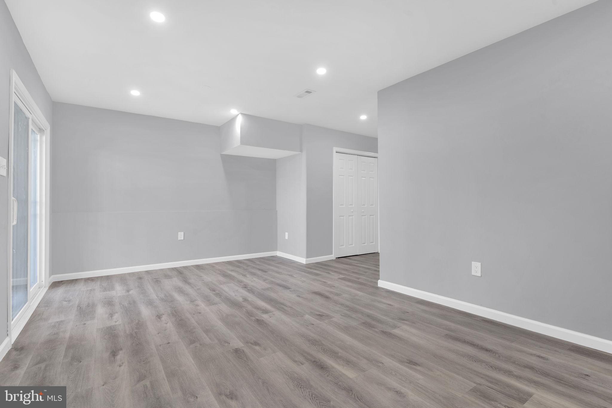 FORESTVILLE PARK - Residential