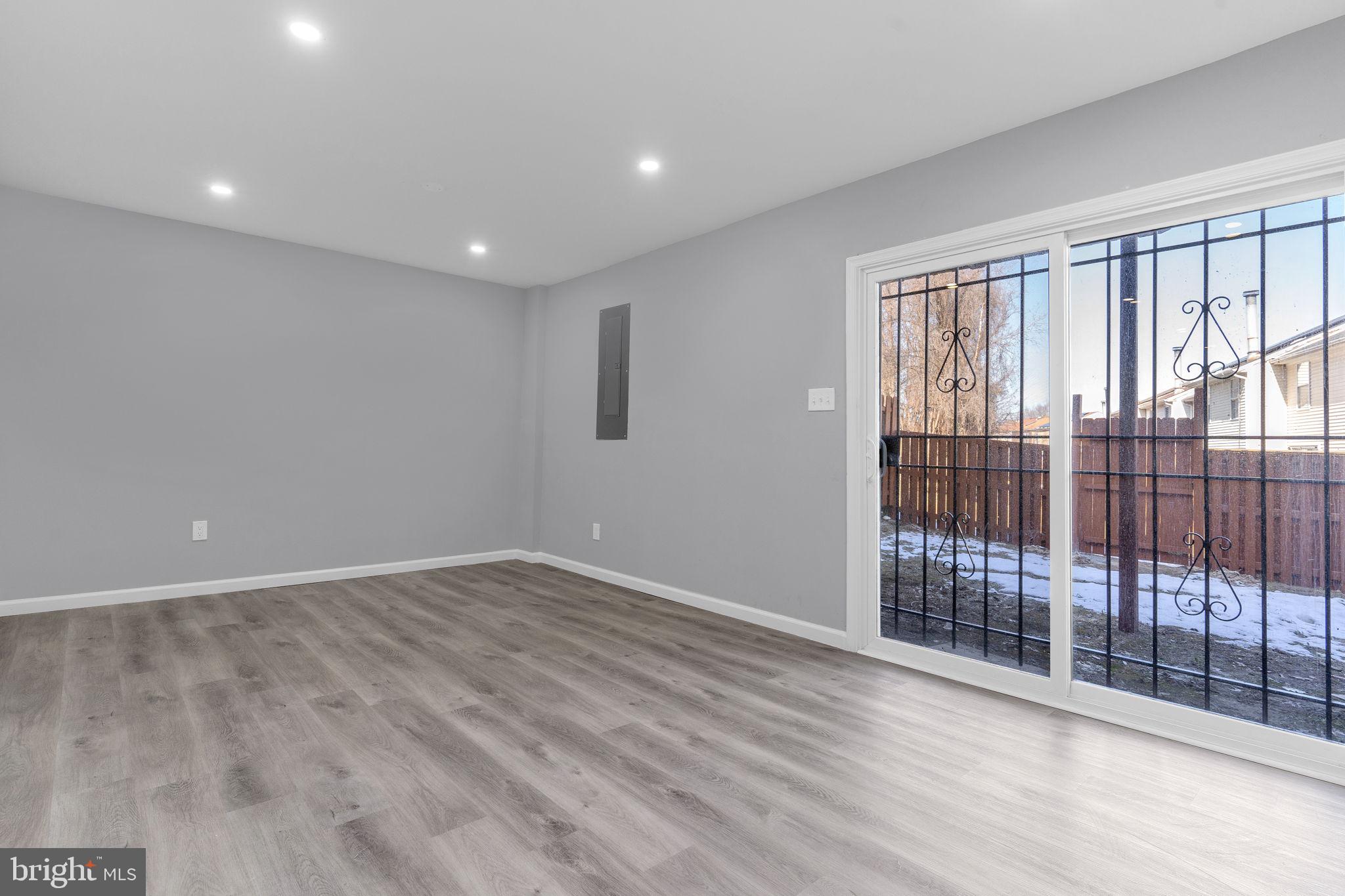 FORESTVILLE PARK - Residential