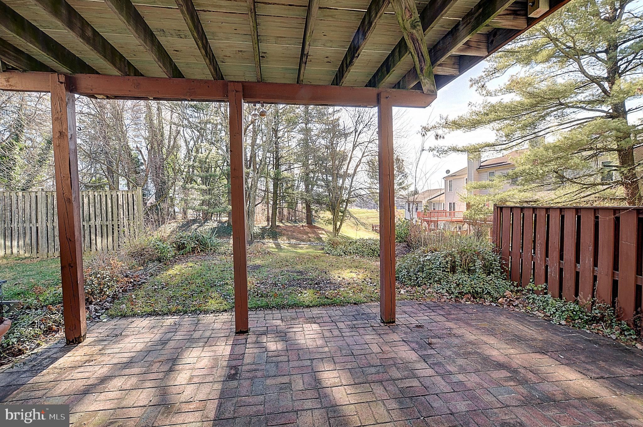 DUMONT OAKS - Residential