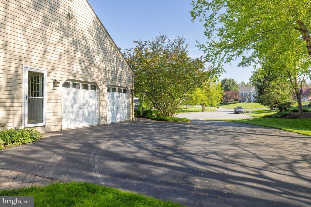 CORNER KETCH ESTS - Residential