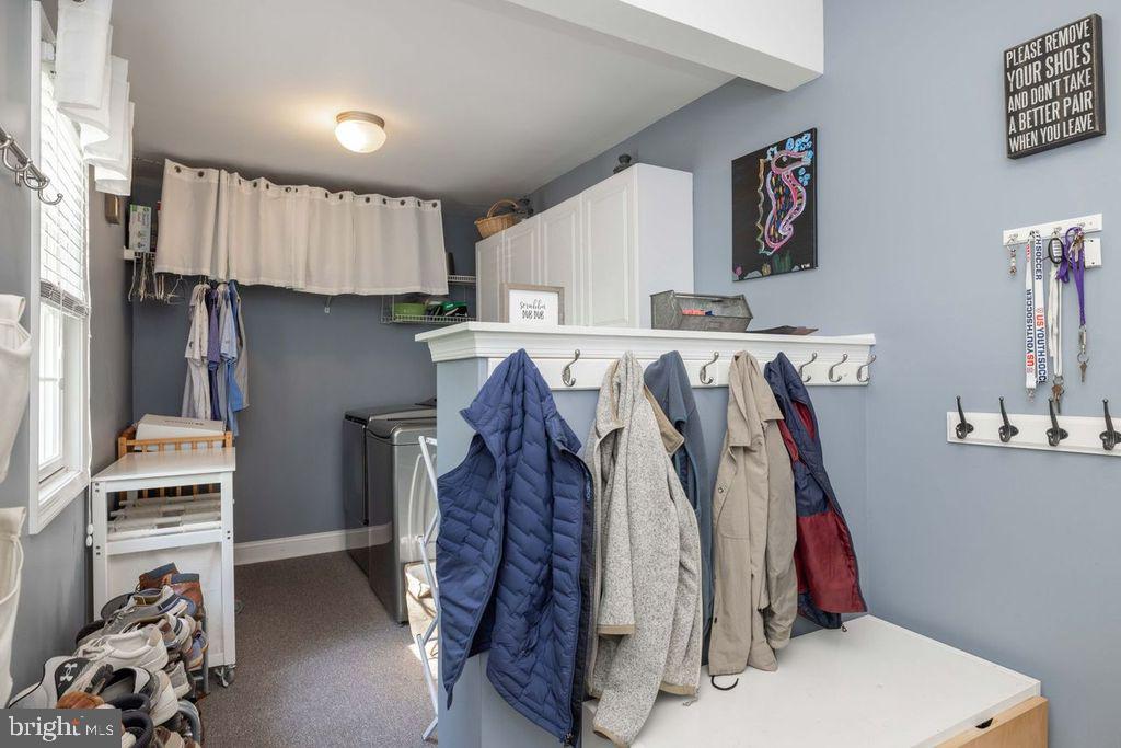 CORNER KETCH ESTS - Residential