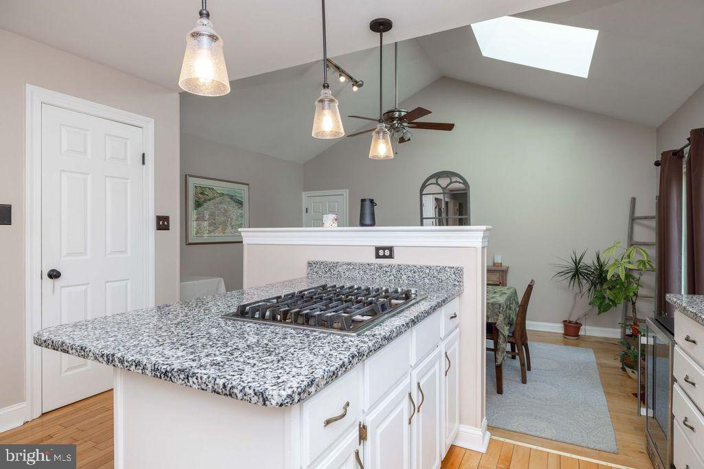 CORNER KETCH ESTS - Residential