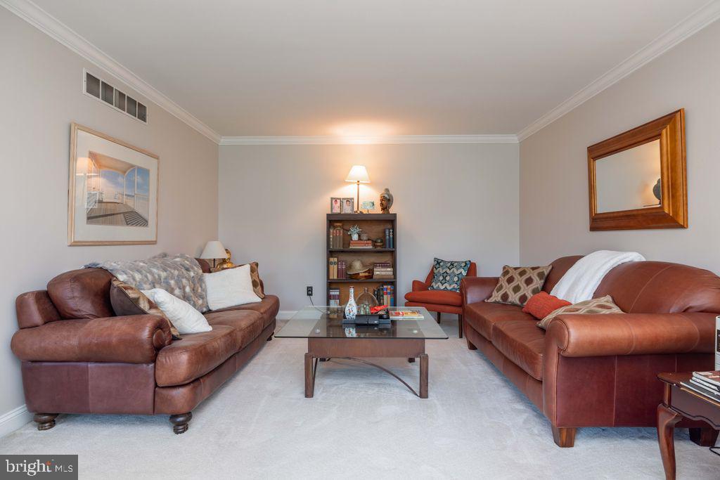 CORNER KETCH ESTS - Residential