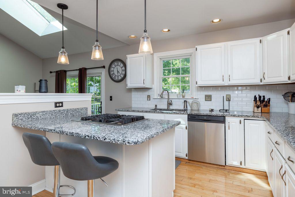 CORNER KETCH ESTS - Residential