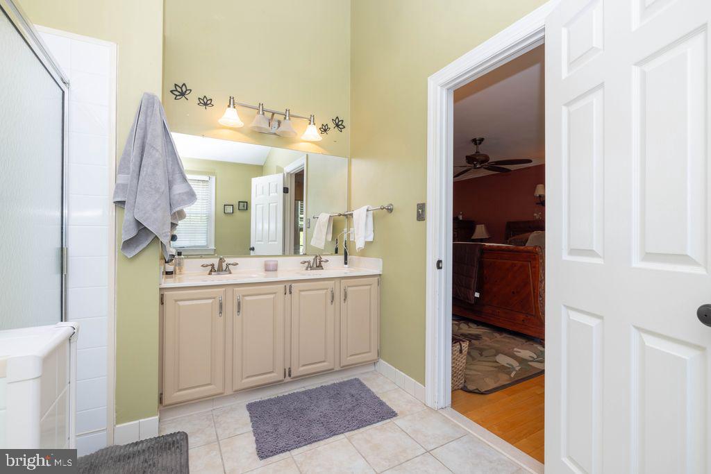 CORNER KETCH ESTS - Residential