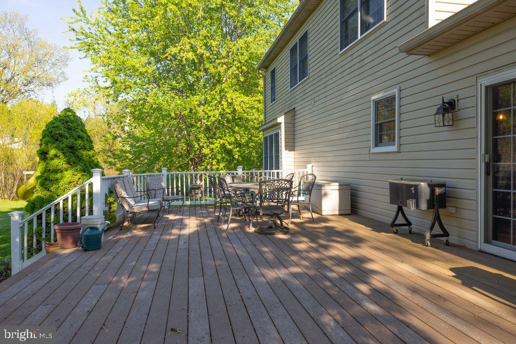 CORNER KETCH ESTS - Residential