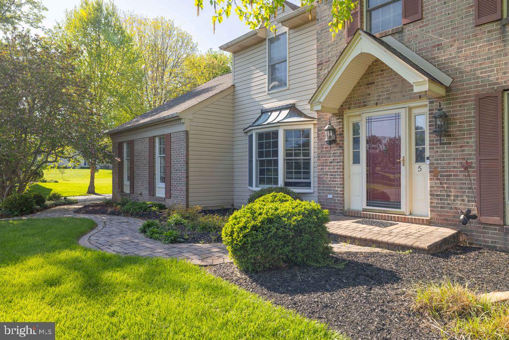 CORNER KETCH ESTS - Residential