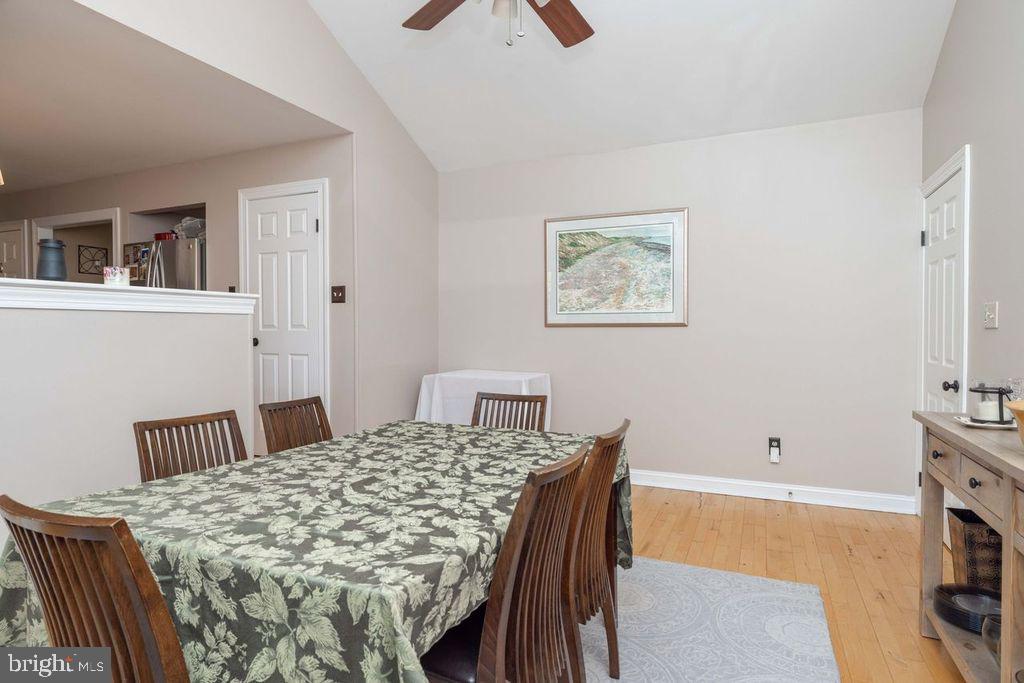 CORNER KETCH ESTS - Residential