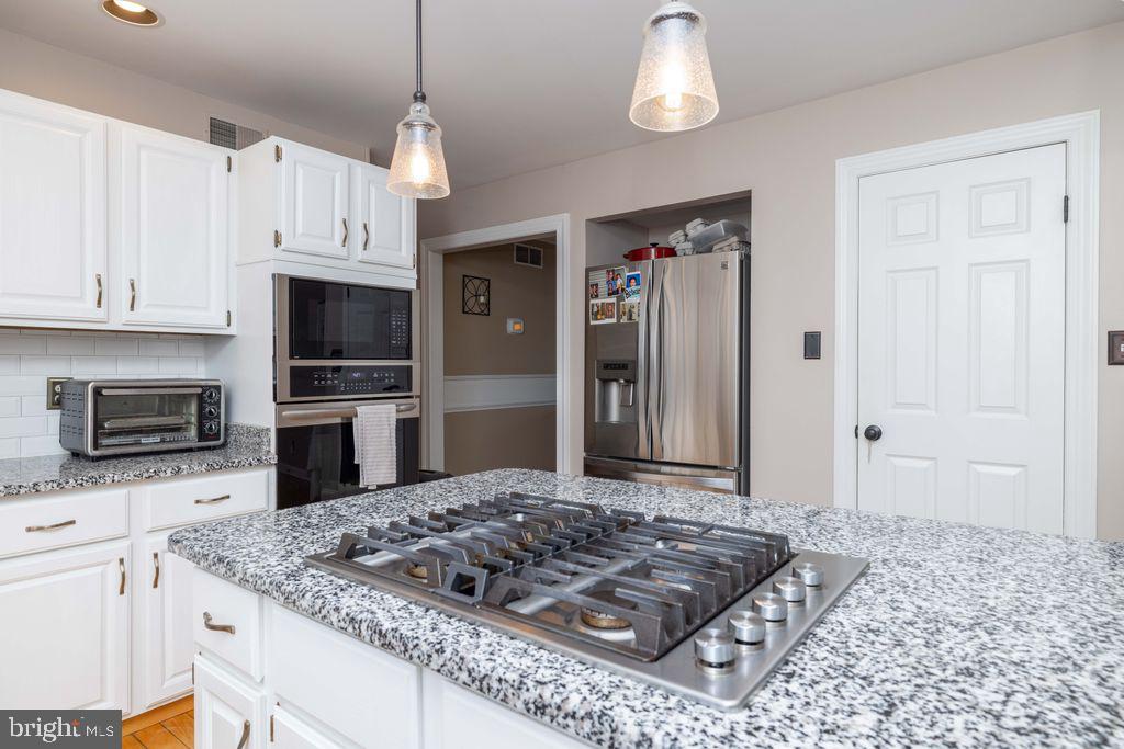 CORNER KETCH ESTS - Residential