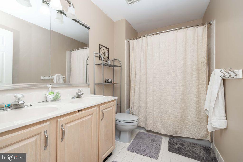 CORNER KETCH ESTS - Residential