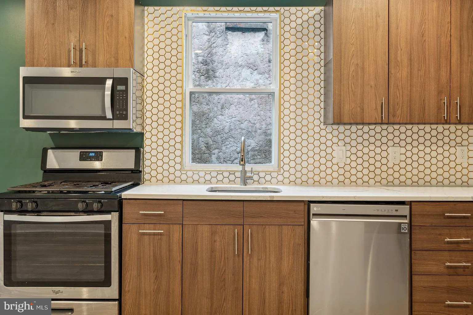 2146 N VAN PELT STREET 2