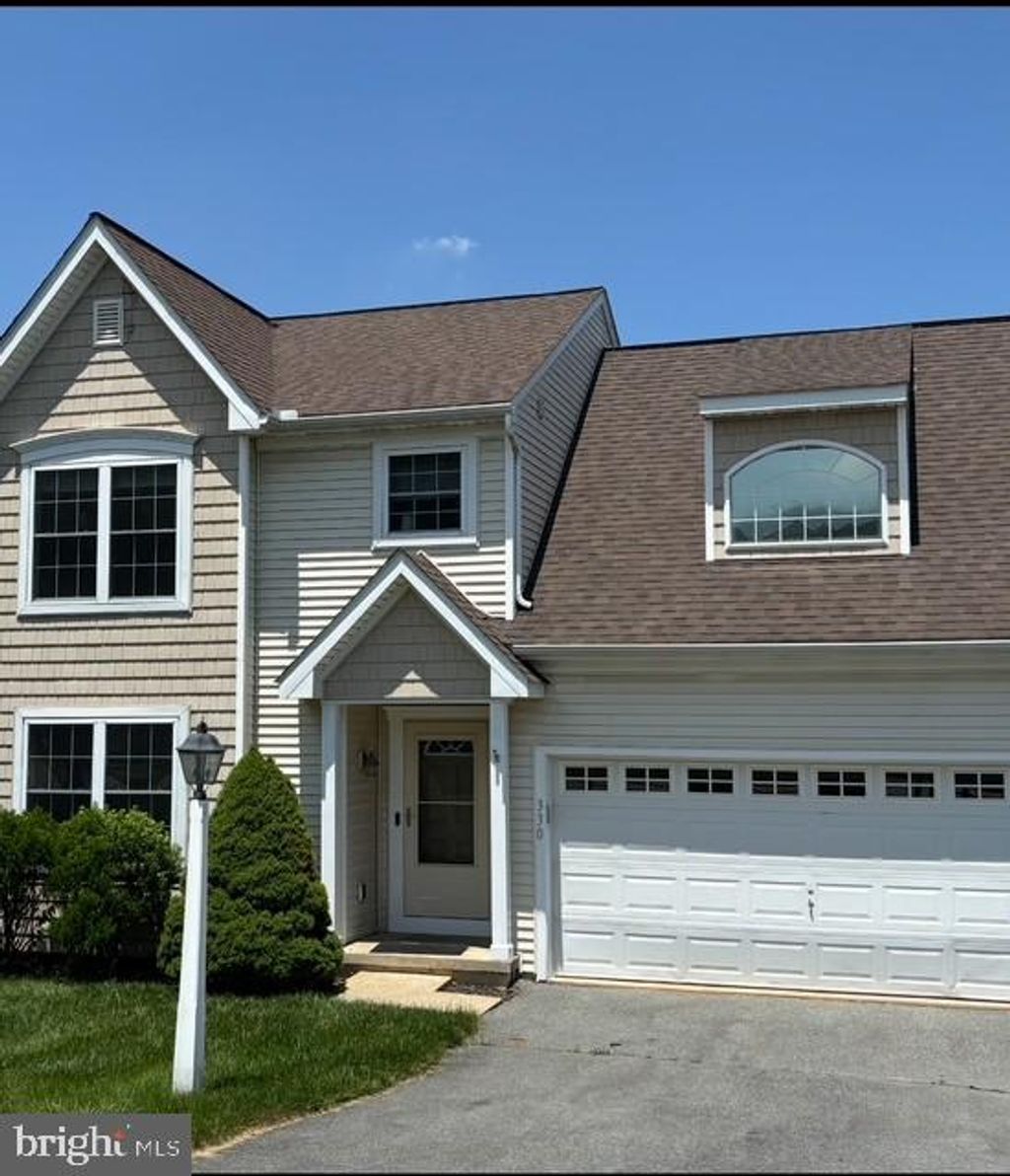 Photo of 330 Cambridge Drive, RED LION, PA 17356 (MLS # PAYK2085294)