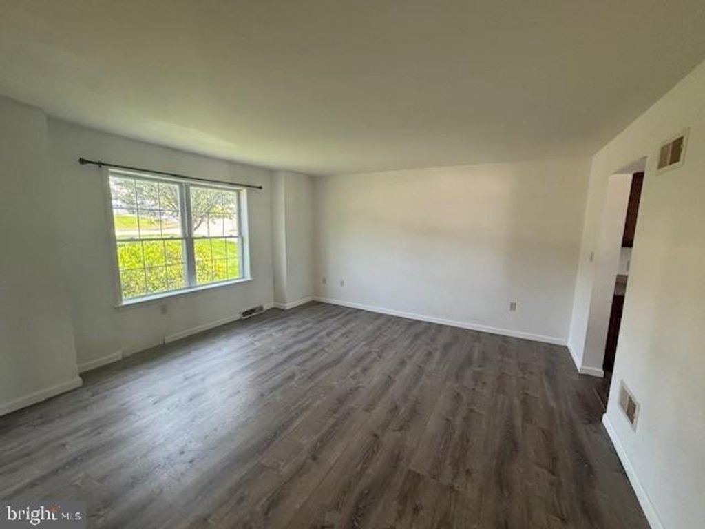 Photo of 330 Cambridge Drive, RED LION, PA 17356 (MLS # PAYK2085294)