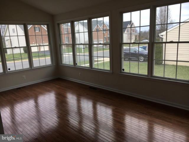 SOUTH RIDING - Residential