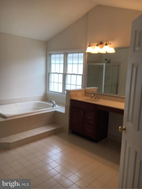 SOUTH RIDING - Residential