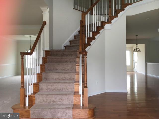 SOUTH RIDING - Residential