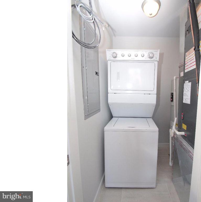 MANAYUNK - Residential Lease