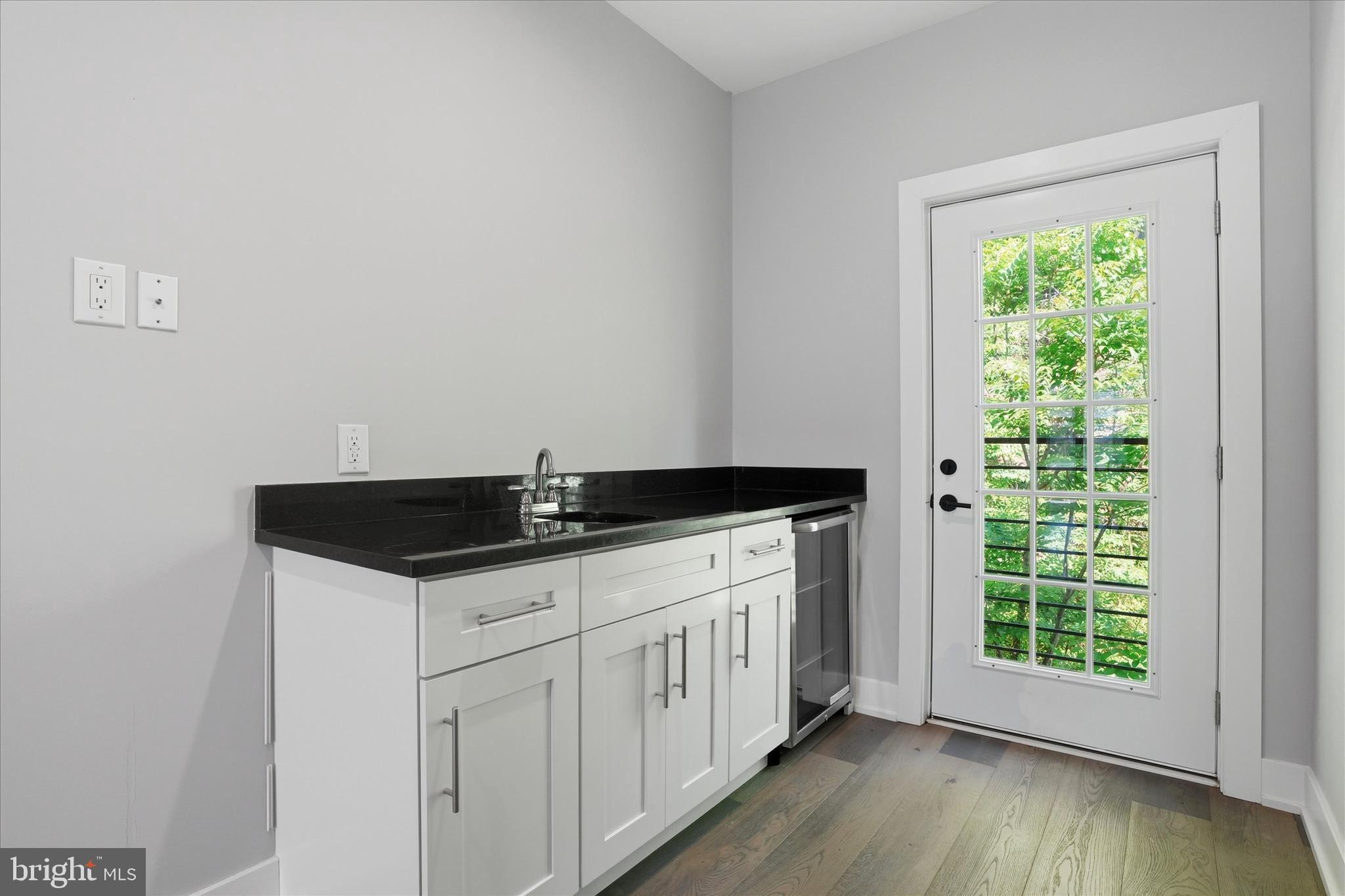 ROXBOROUGH - Residential