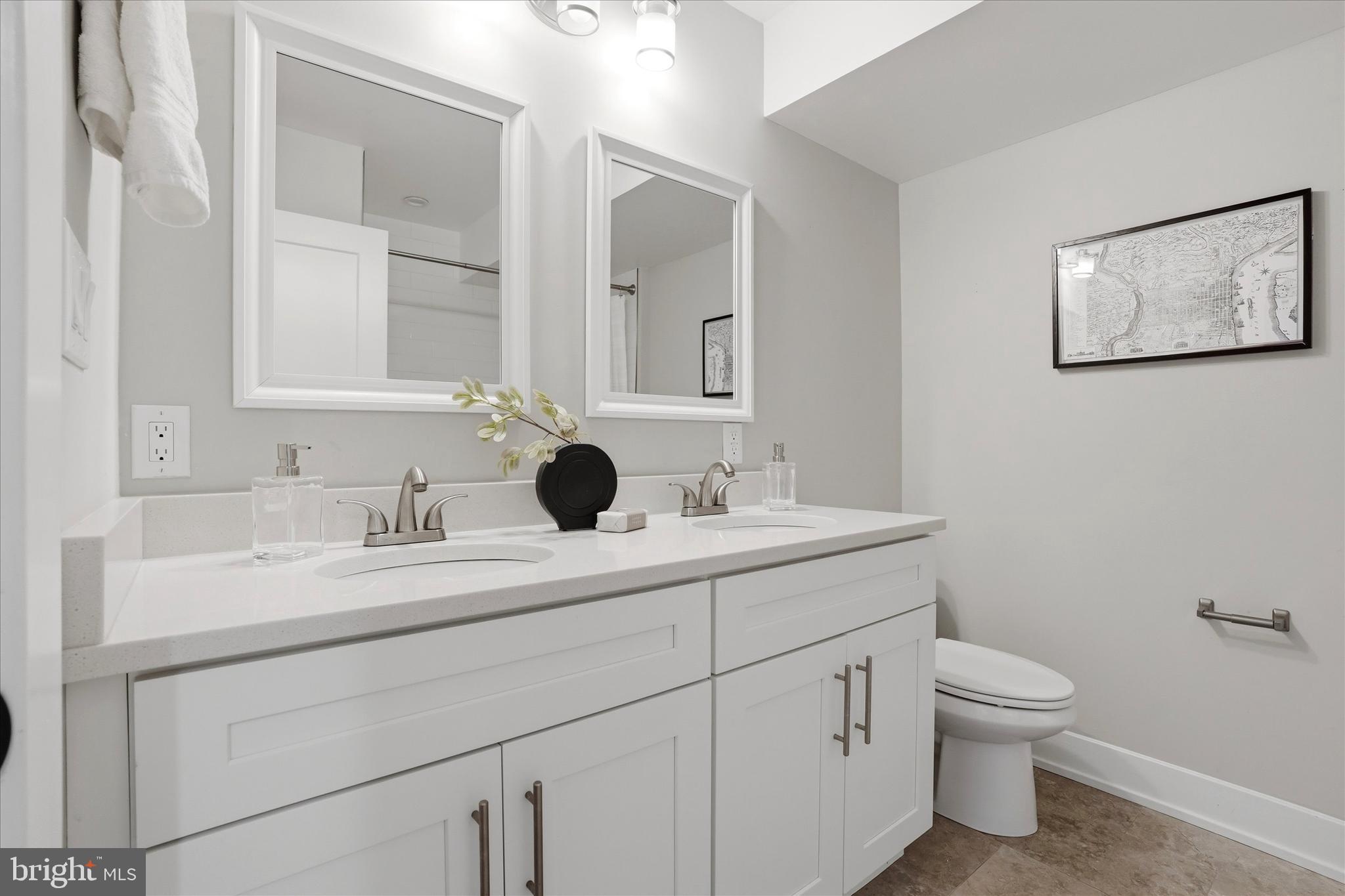 ROXBOROUGH - Residential