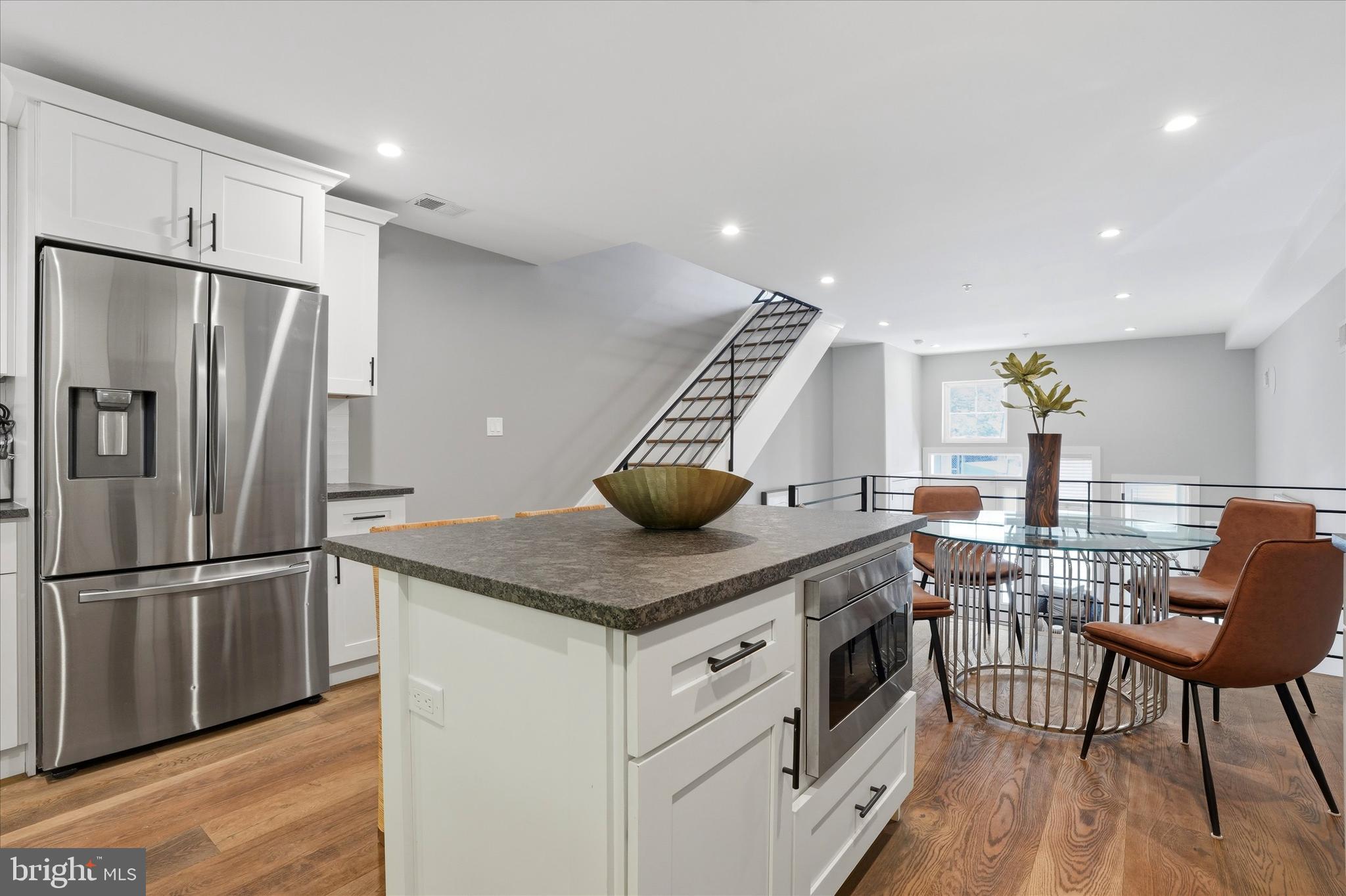 ROXBOROUGH - Residential