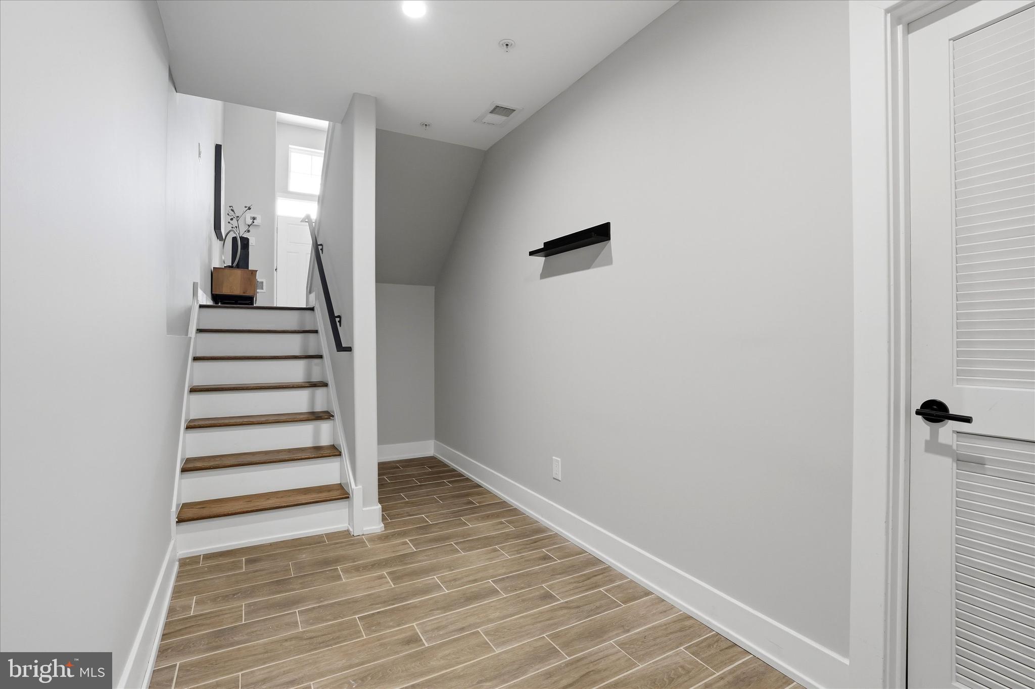 ROXBOROUGH - Residential