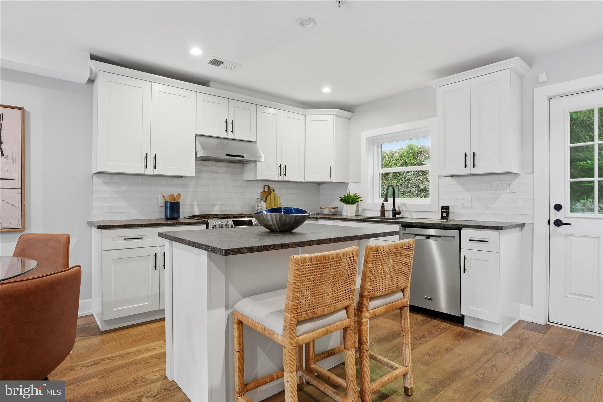 ROXBOROUGH - Residential