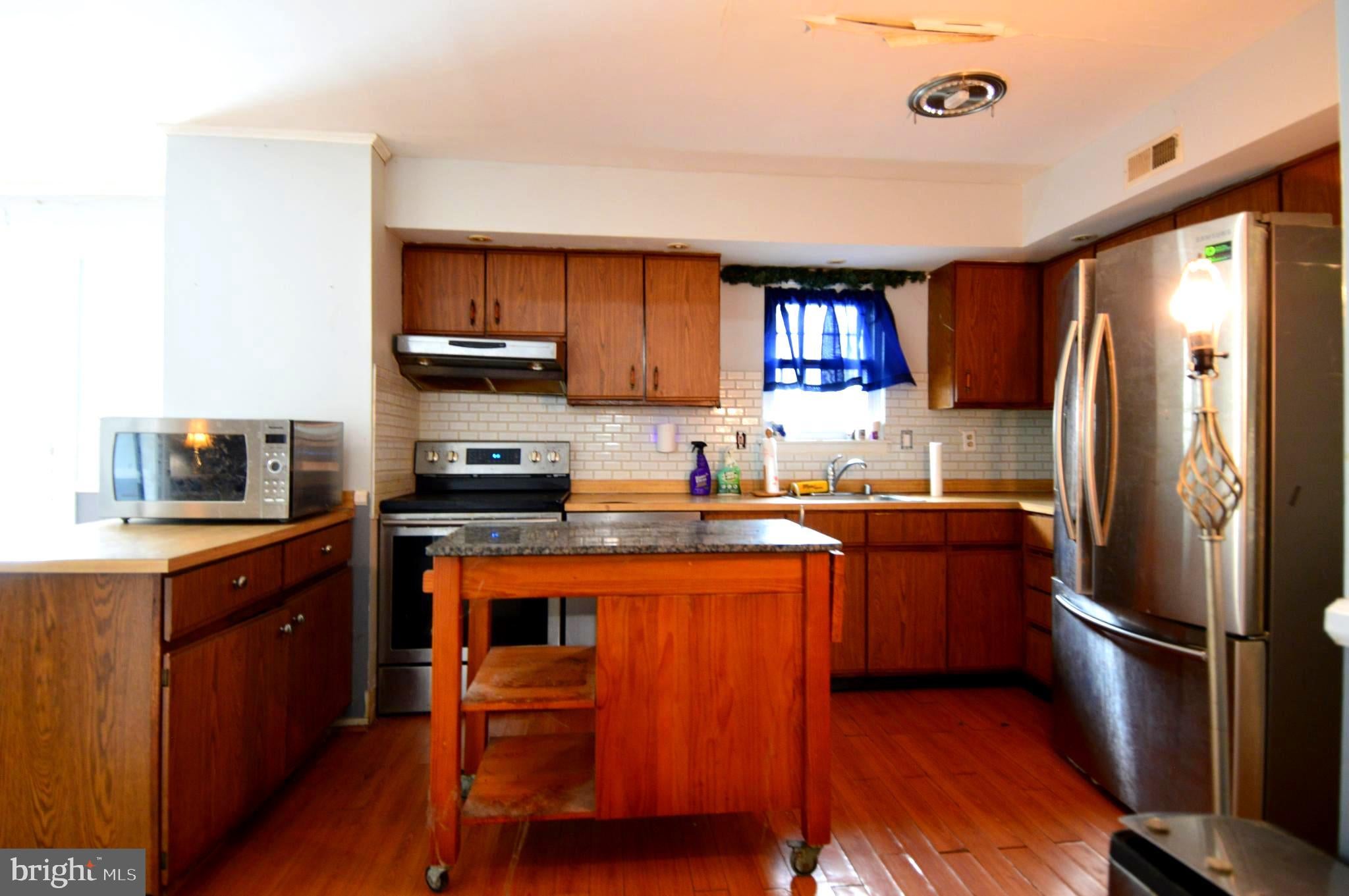 35 VALLEY FORGE COURT