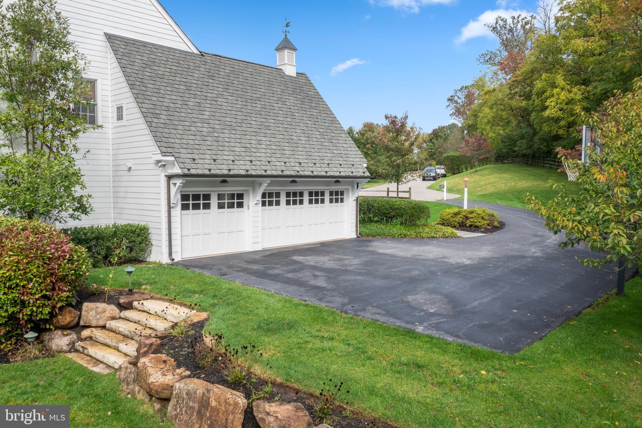 APPLEBROOK - Residential