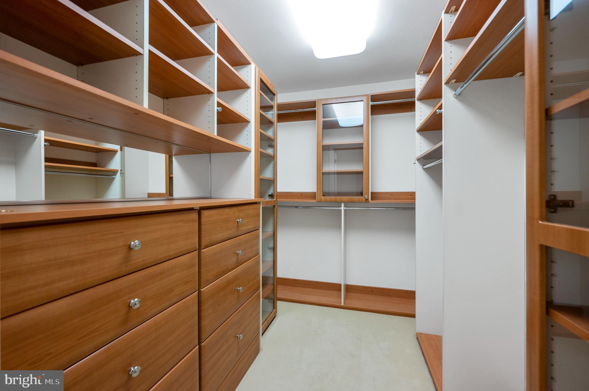 APPLEBROOK - Residential