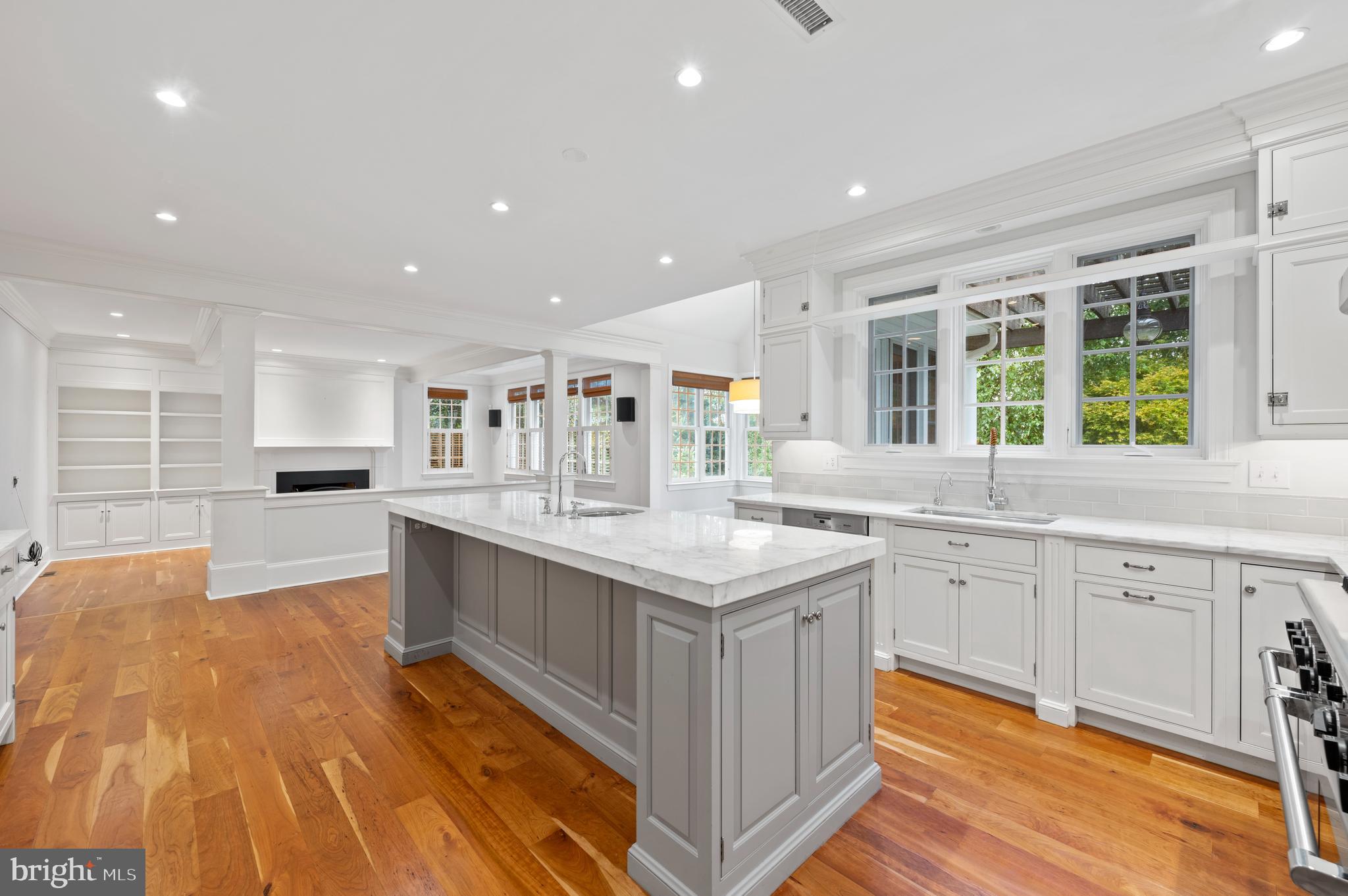 APPLEBROOK - Residential