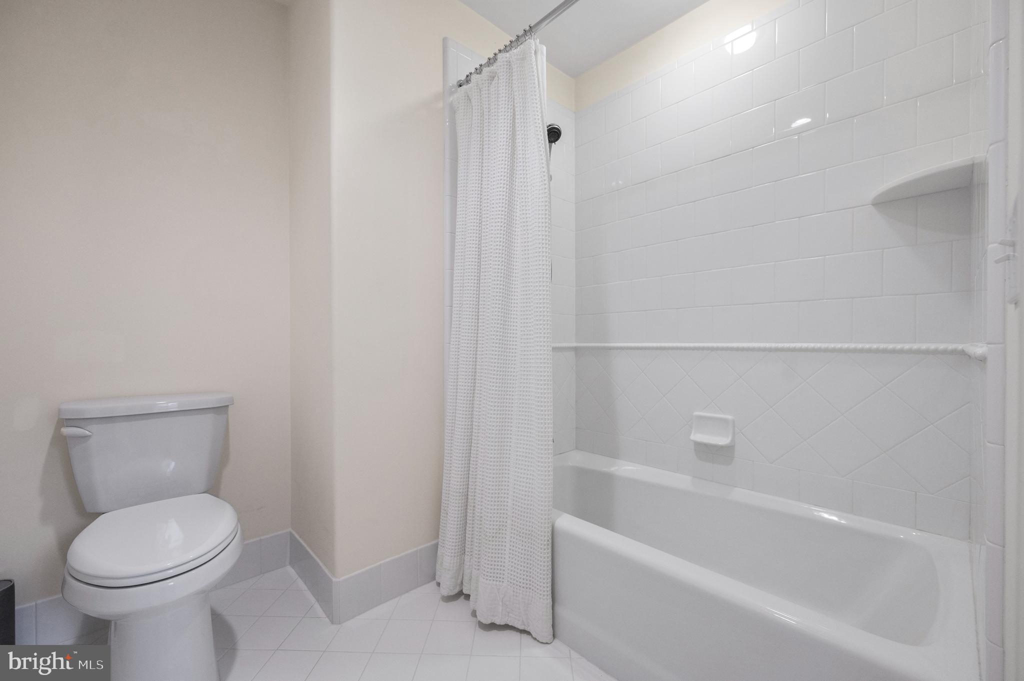 APPLEBROOK - Residential