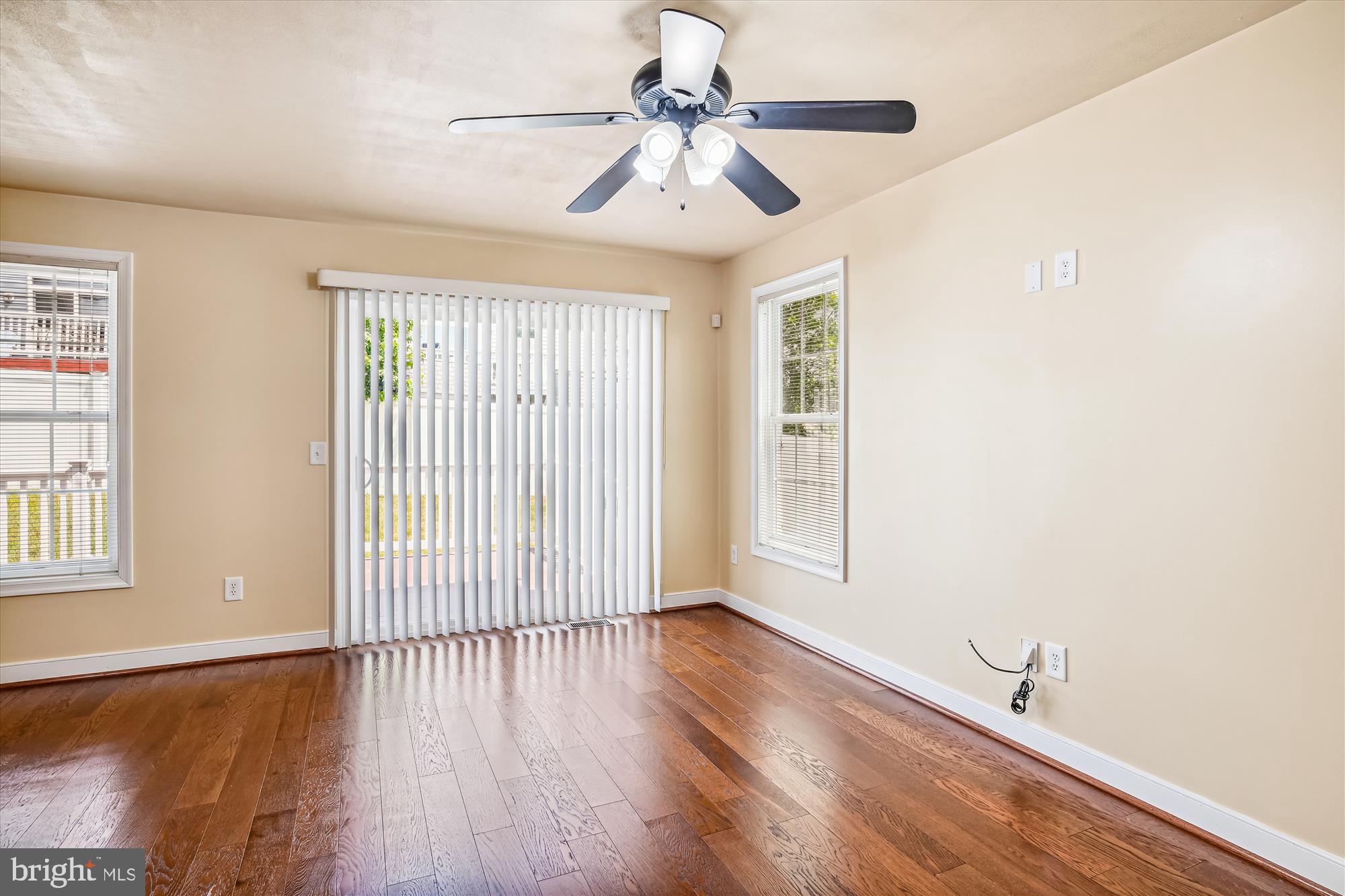 SABRINA PARK - Residential