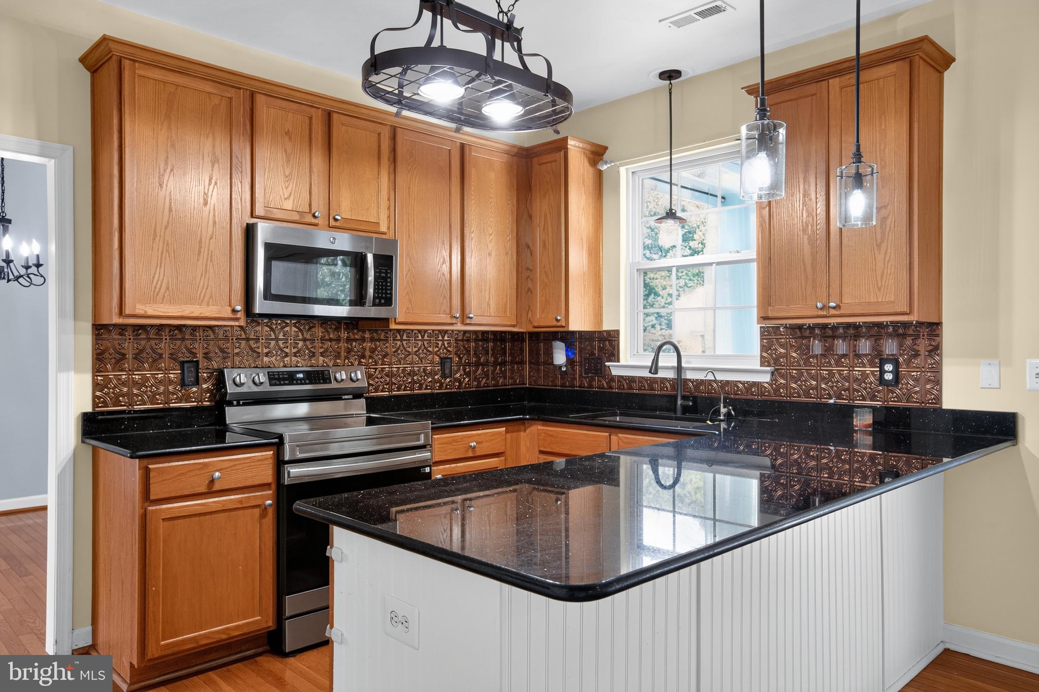 48262 EASTON COURT