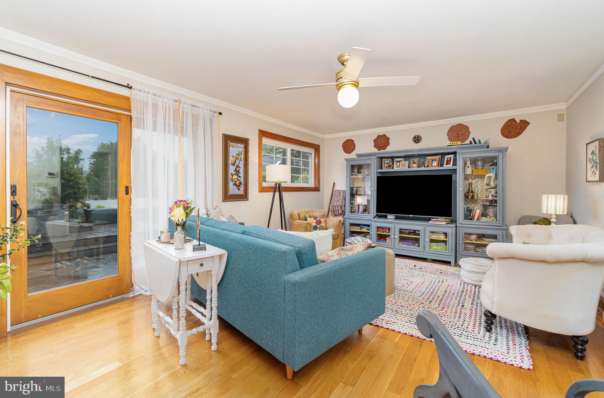 8 N ALYDAR BOULEVARD