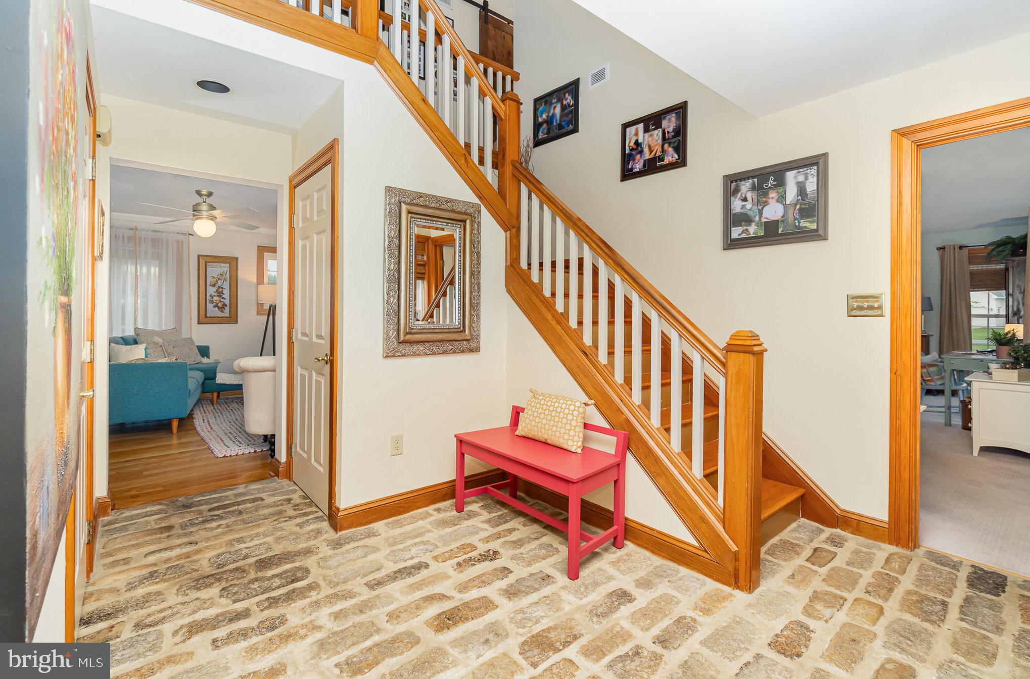 8 N ALYDAR BOULEVARD