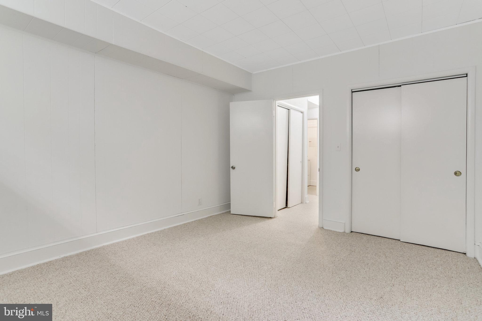 FAIRLINGTON MEADOWS - Residential Lease